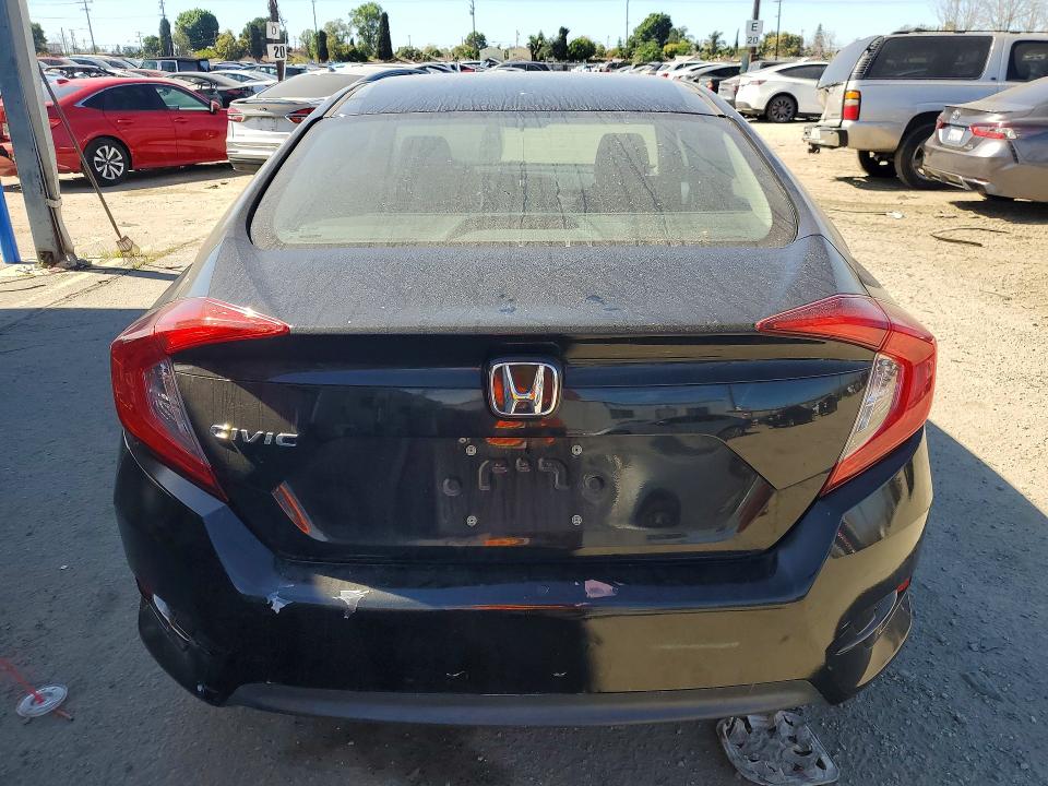 Photo 6 from auction – 2017 HONDA CIVIC with VIN 19XFC2F55HE217790