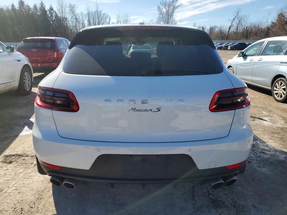 Photo 6 from auction – 2017 PORSCHE MACAN with VIN WP1AB2A50HLB20183