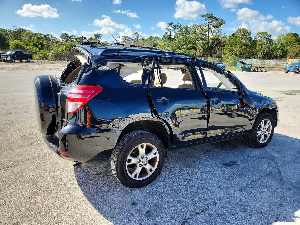 Photo 3 from auction – 2009 TOYOTA RAV4 with VIN 2T3BK33V09W008572