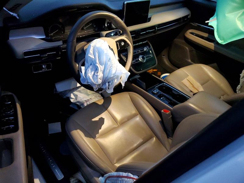 Photo 8 from auction – 2022 LINCOLN CORSAIR with VIN 5LMCJ1C92NUL24893