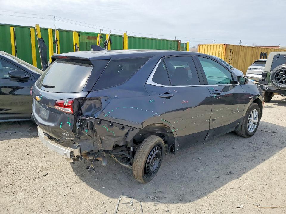 Photo 3 from auction – 2022 CHEVROLET EQUINOX with VIN 2GNAXTEV6N6117223