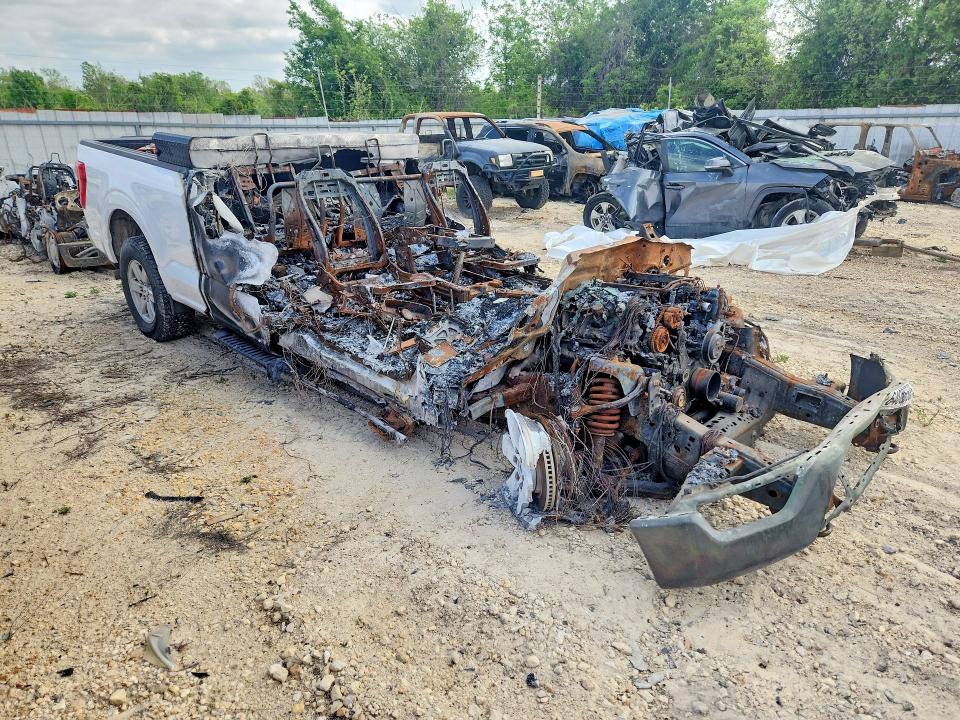 Photo 4 from auction – 2022 FORD F150 with VIN 1FTFX1E53NKE46378