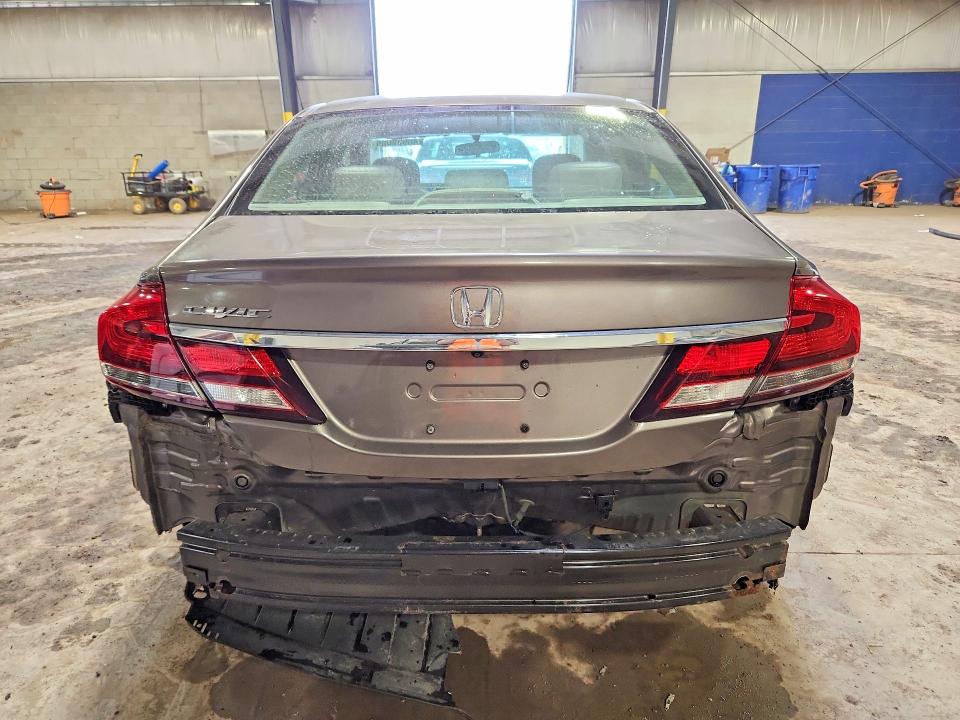 Photo 6 from auction – 2015 HONDA CIVIC with VIN 19XFB2F82FE235156