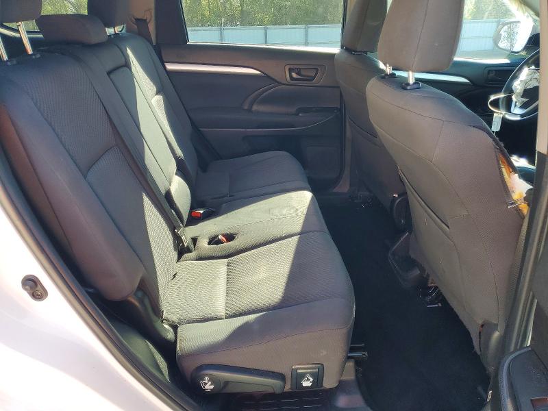 Photo 11 from auction – 2019 TOYOTA HIGHLANDER with VIN 5TDZARFH0KS057613