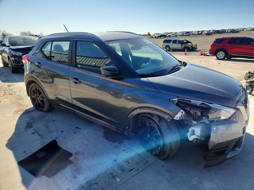 Photo 4 from auction – 2020 NISSAN KICKS with VIN 3N1CP5DV7LL564833