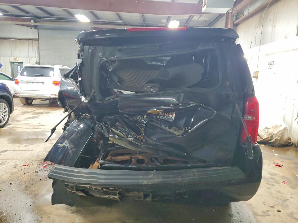 Photo 6 from auction – 2016 CHEVROLET TAHOE with VIN 1GNSKBKC1GR168376