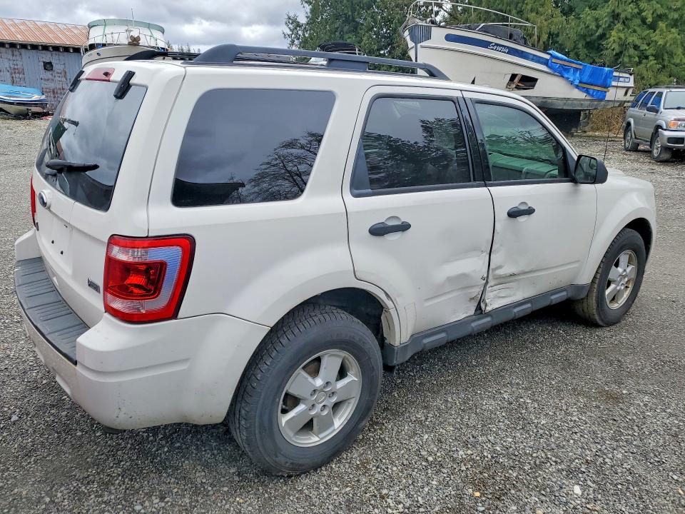 Photo 3 from auction – 2012 FORD ESCAPE with VIN 1FMCU0DG3CKB55168