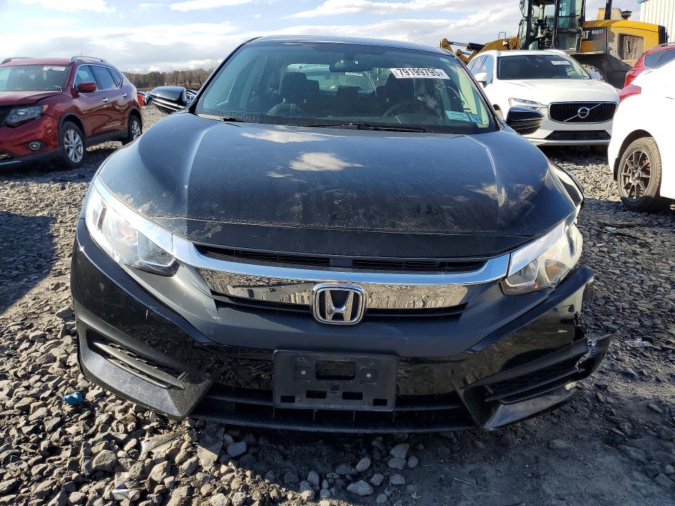 Photo 5 from auction – 2018 HONDA CIVIC with VIN 2HGFC2F53JH610490