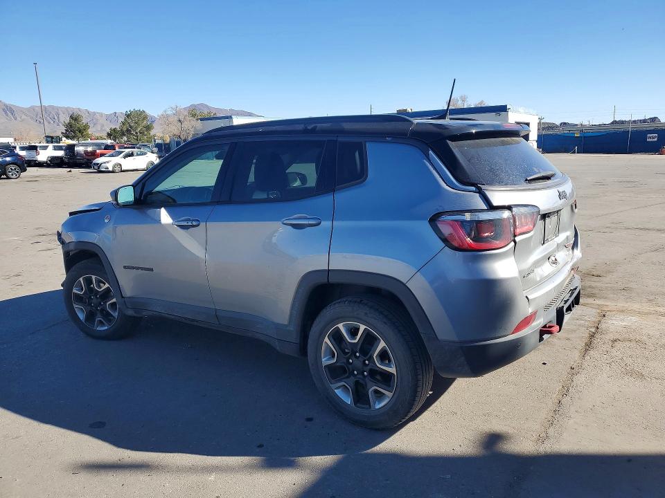 Photo 2 from auction – 2017 JEEP COMPASS with VIN 3C4NJDDB0HT633554