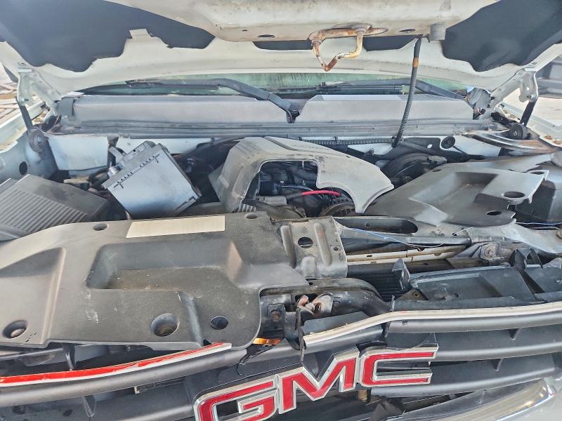 Photo 11 from auction – 2011 GMC SIERRA with VIN 1GTR2VE33BZ117569
