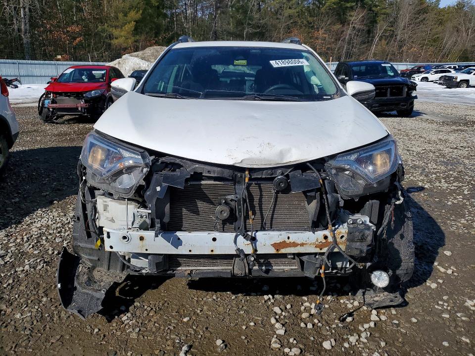 Photo 5 from auction – 2017 TOYOTA RAV4 with VIN 2T3WFREV9HW402561