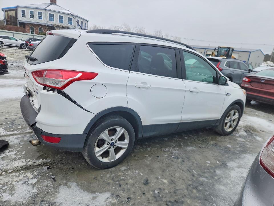 Photo 3 from auction – 2014 FORD ESCAPE with VIN 1FMCU9GX4EUE31591