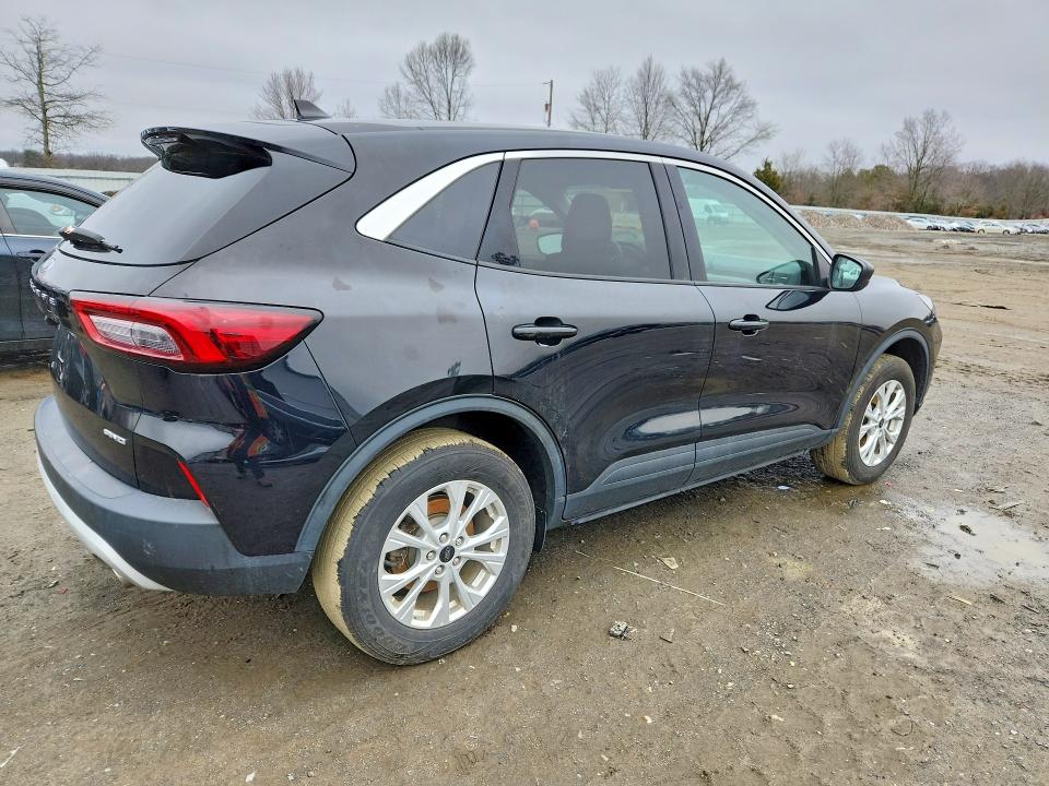 Photo 3 from auction – 2023 FORD ESCAPE with VIN 1FMCU9GN7PUA21451