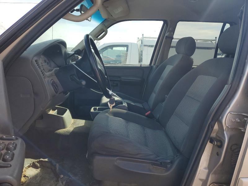 Photo 7 from auction – 2005 FORD EXPLORER SPORT TRAC with VIN 1FMZU67KX5UA88993