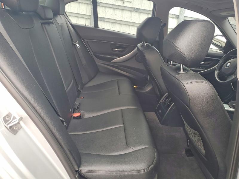 Photo 10 from auction – 2015 BMW 320 with VIN WBA3B1G55FNT63997