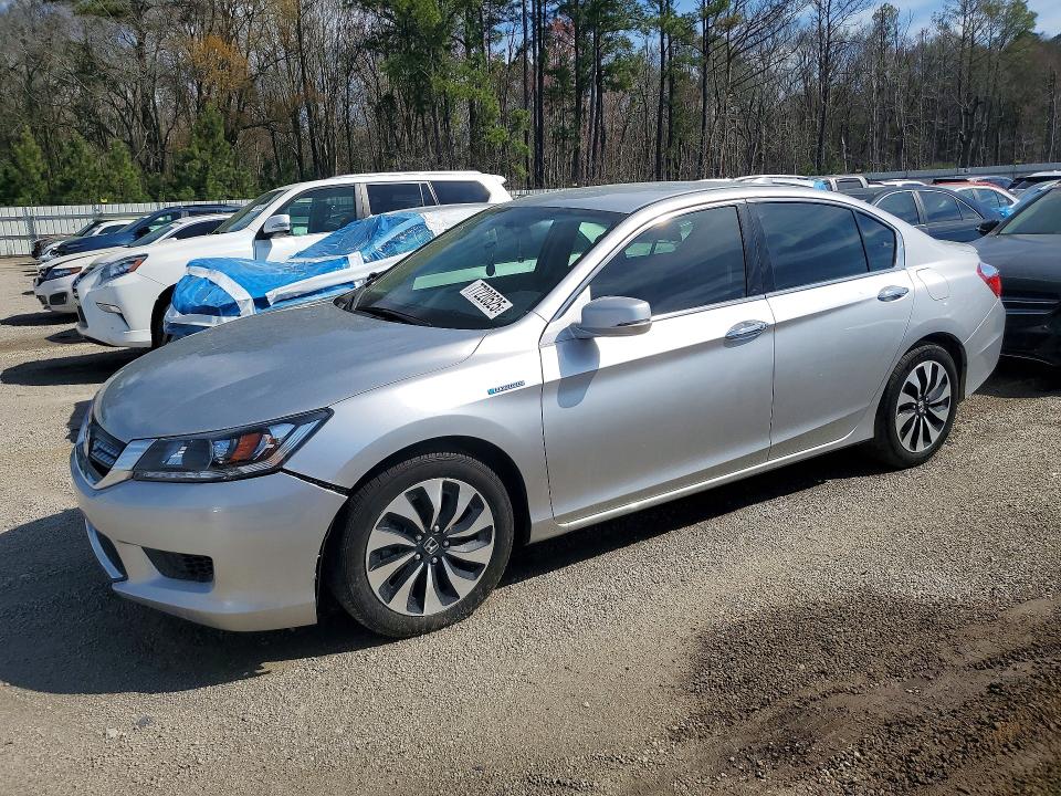 HONDA ACCORD 2014 with VIN 1HGCR6F36EA004113 - Photo from auction