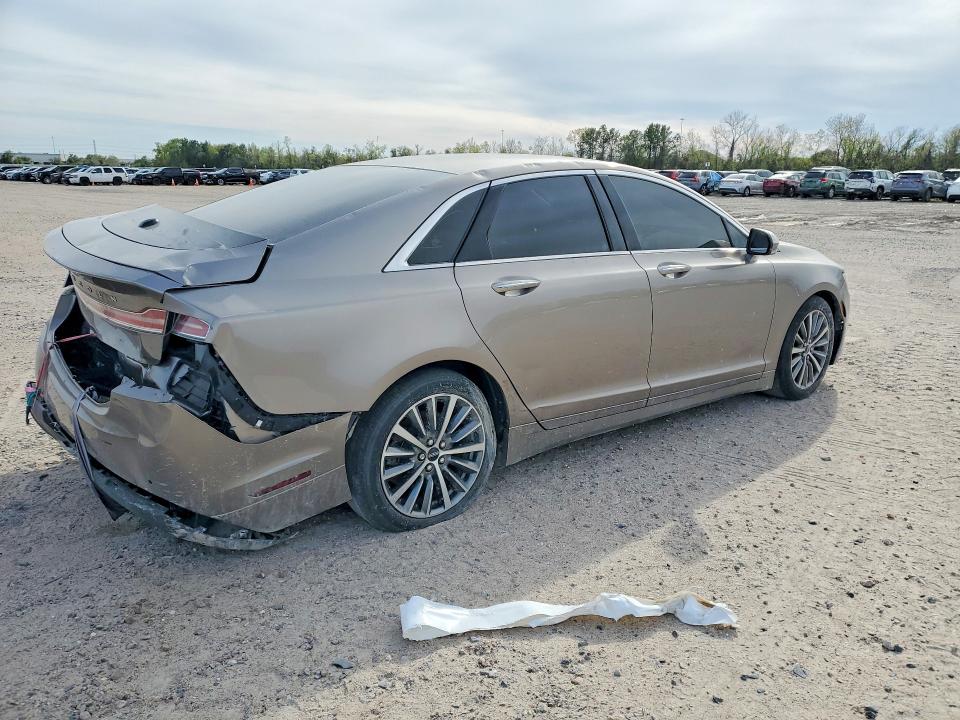 Photo 3 from auction – 2020 LINCOLN MKZ with VIN 3LN6L5A91LR610937