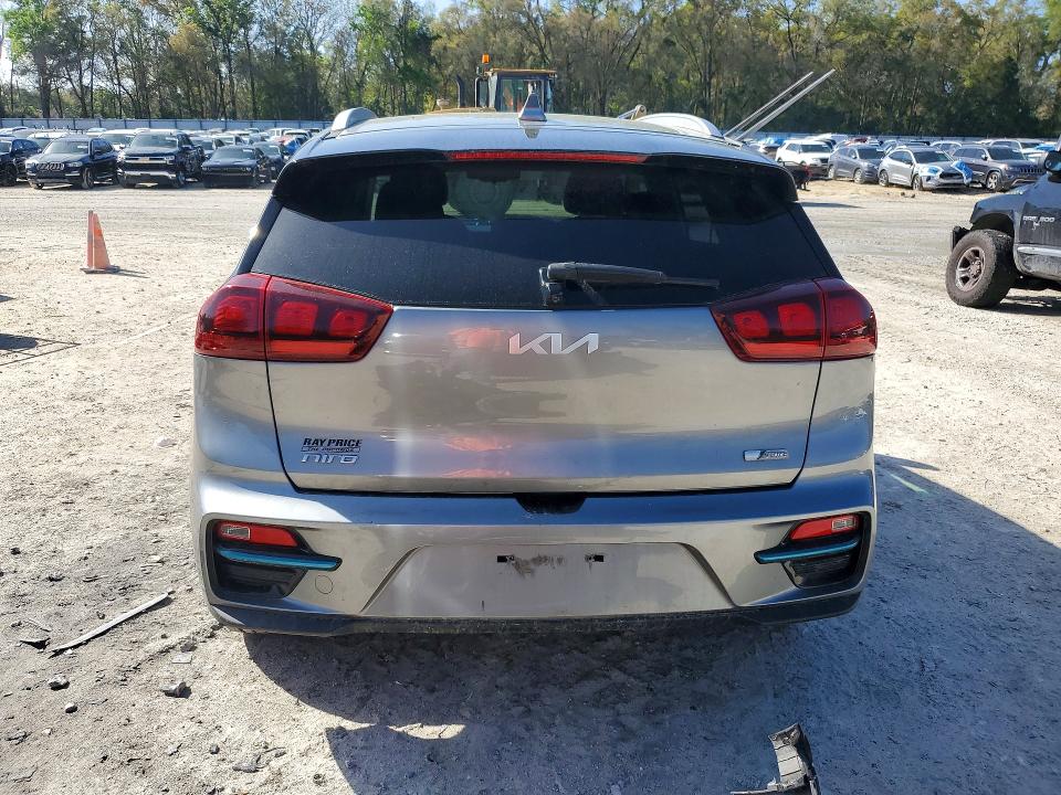 Foto 6 de la subasta – 2022 KIA NIRO EV con VIN KNDCC3LG7N5121925