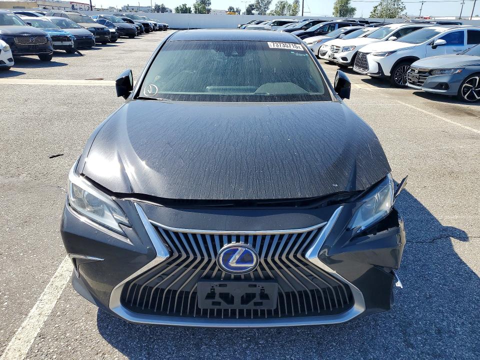 Photo 5 from auction – 2020 LEXUS ES with VIN 58AD21B10LU010813