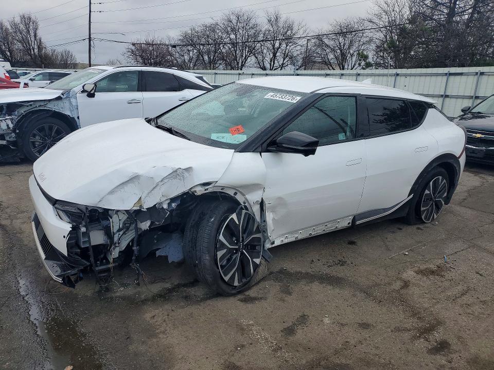 KIA EV6 2023 with VIN KNDC3DLC1P5139097 - Photo from auction