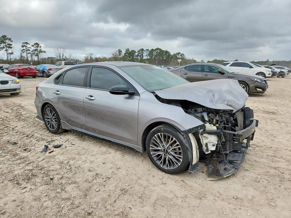 Photo 4 from auction – 2023 KIA FORTE with VIN 3KPF54AD5PE550784