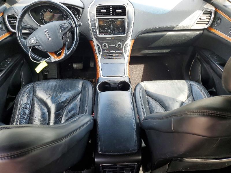 Photo 8 from auction – 2016 LINCOLN MKX with VIN 2LMTJ6KP7GBL21971