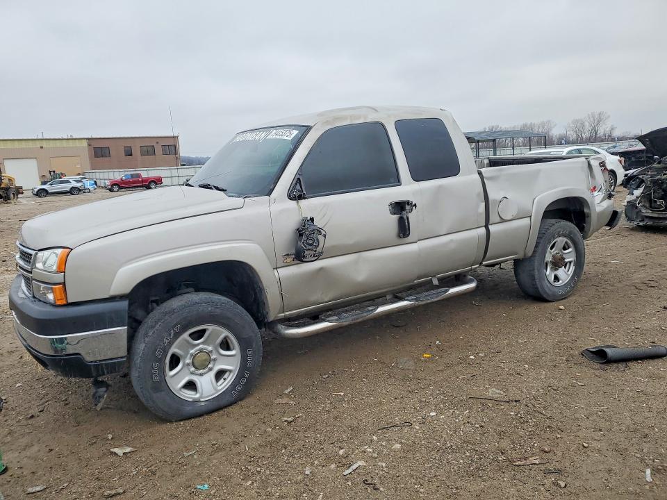 2005 CHEVROLET SILVERADO - Търг №79415375