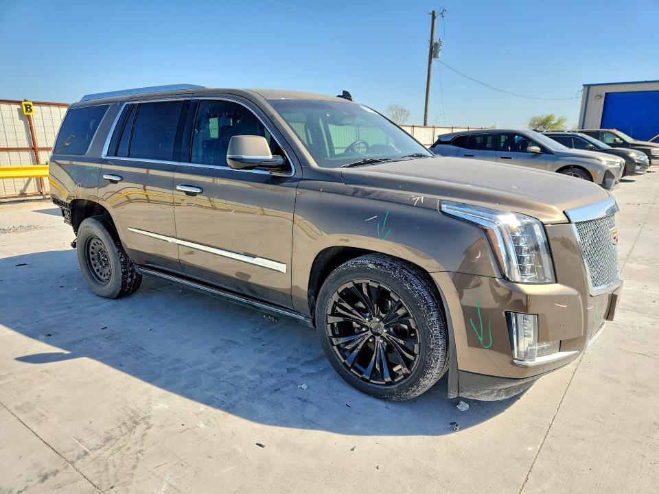 Foto 4 de la subasta – 2016 CADILLAC ESCALADE con VIN 1GYS4CKJ9GR102336