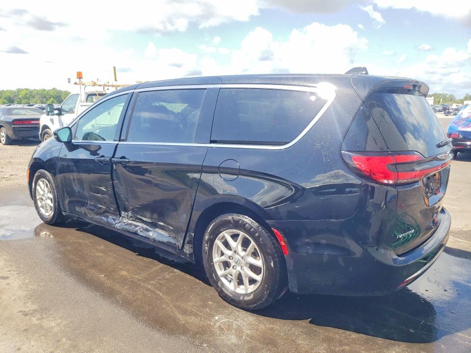 Photo 2 from auction – 2025 CHRYSLER PACIFICA with VIN 2C4RC1BG6SR545143