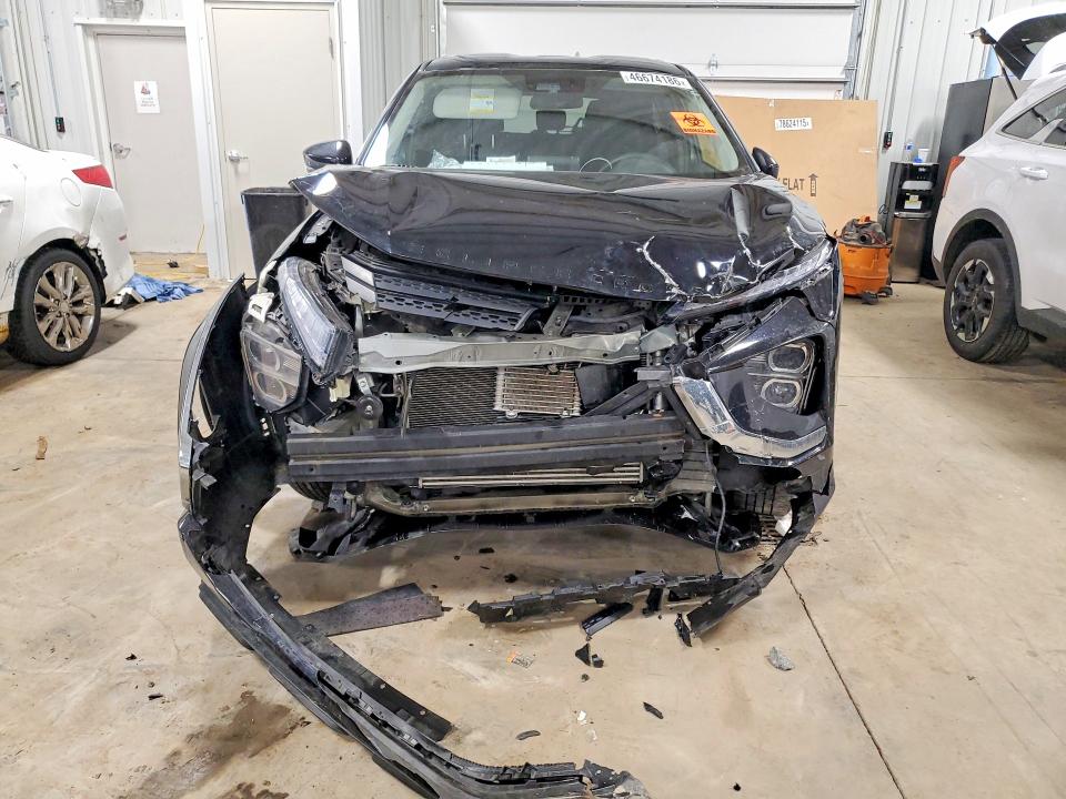 Photo 5 from auction – 2023 MITSUBISHI ECLIPSE CROSS with VIN JA4ATVAA2PZ002154