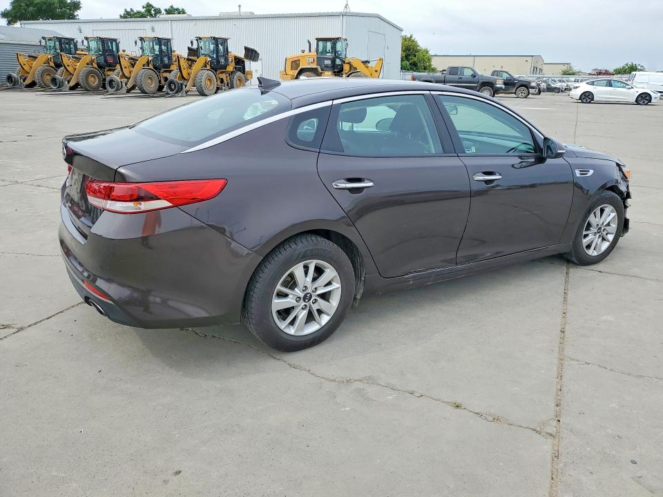 Photo 3 from auction – 2018 KIA OPTIMA with VIN KNAGT4L30J5238841