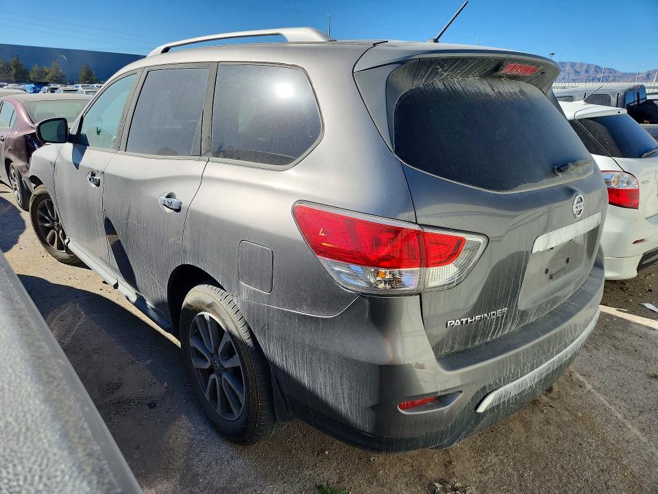 Photo 2 from auction – 2016 NISSAN PATHFINDER with VIN 5N1AR2MN5GC664357