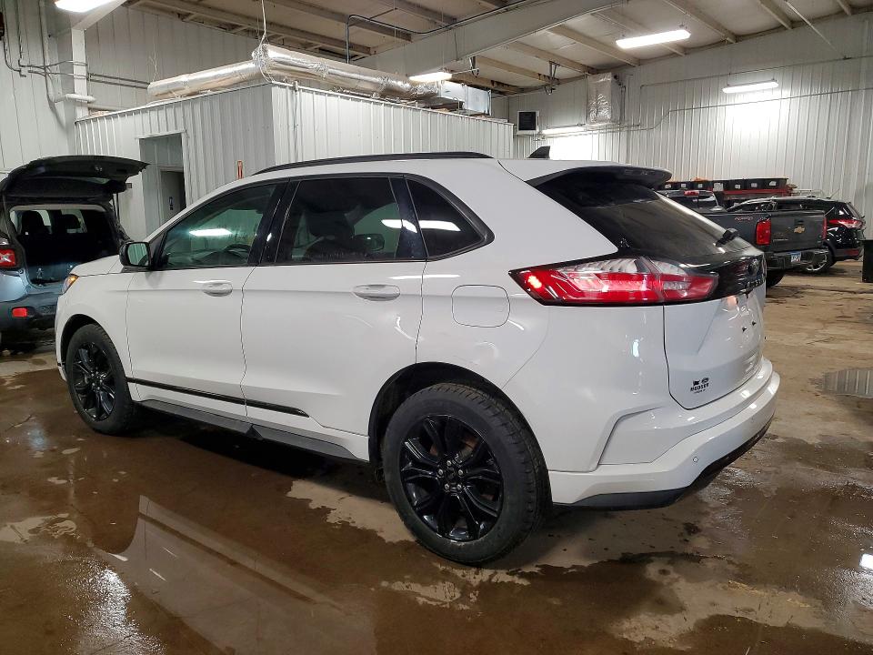 Photo 2 from auction – 2022 FORD EDGE with VIN 2FMPK4G96NBA28102