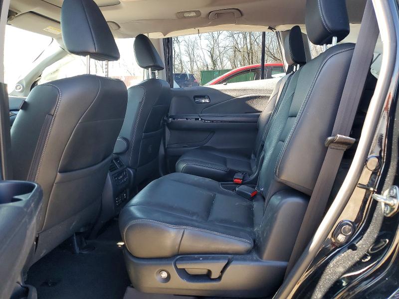 Фото 11 с аукциона – 2017 HONDA PILOT с VIN 5FNYF6H03HB013220