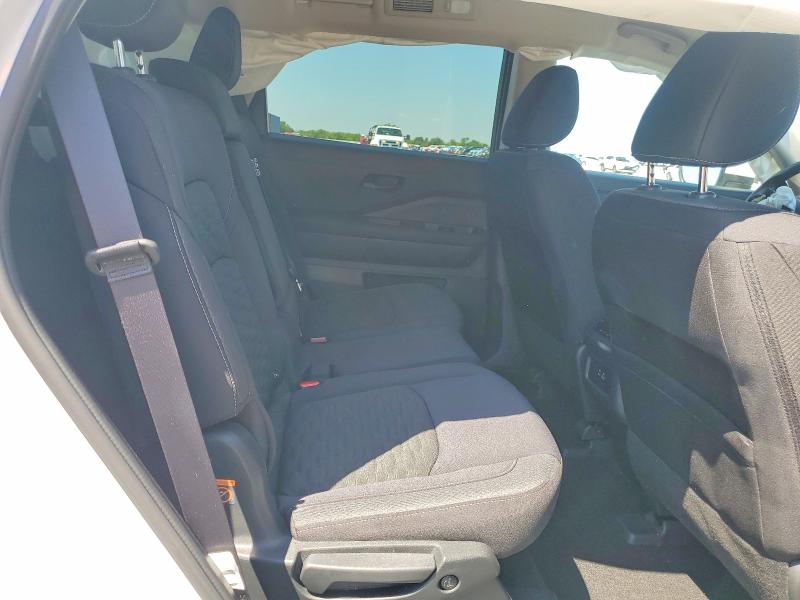 Photo 10 from auction – 2024 NISSAN PATHFINDER with VIN 5N1DR3BA2RC274998