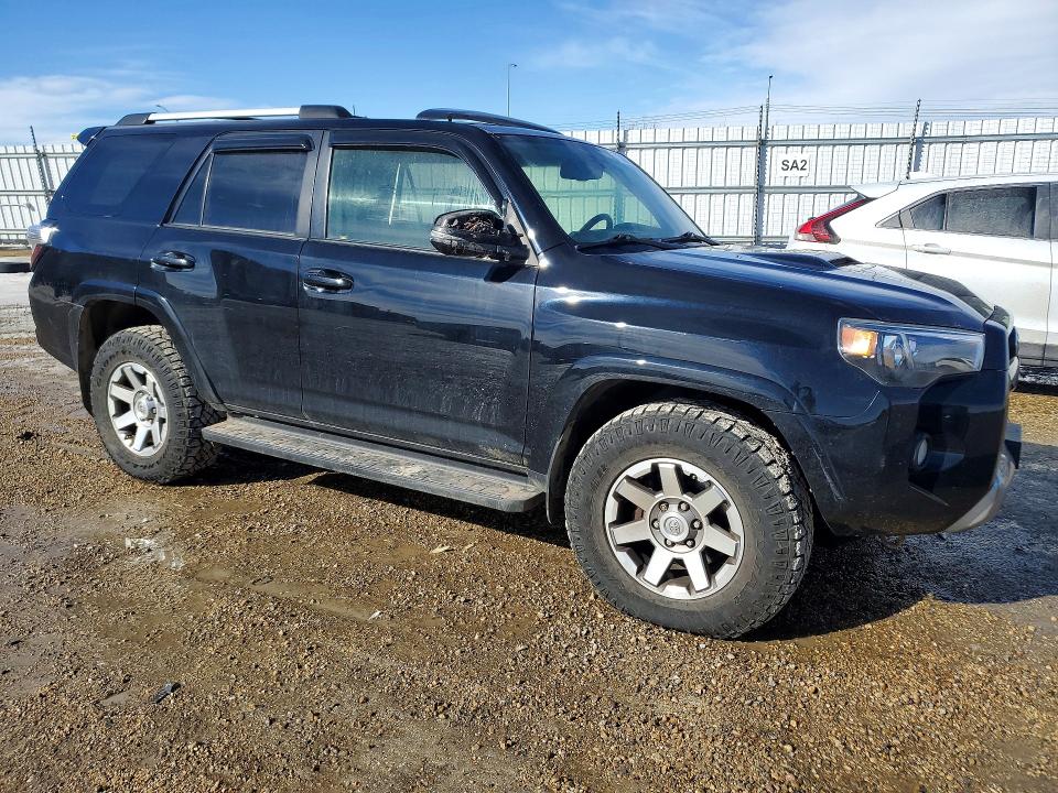 Photo 4 from auction – 2015 TOYOTA 4RUNNER with VIN JTEBU5JR3F5264456