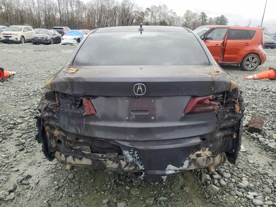 Photo 6 from auction – 2016 ACURA TLX with VIN 19UUB2F35GA009520