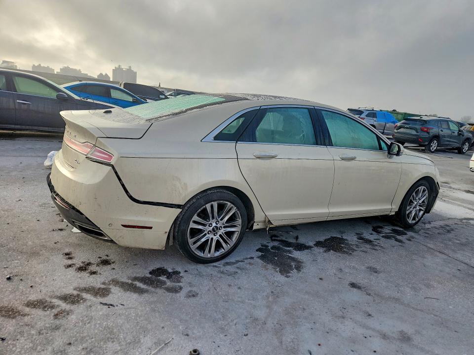 Photo 3 from auction – 2014 LINCOLN MKZ with VIN 3LN6L2LU8ER814248