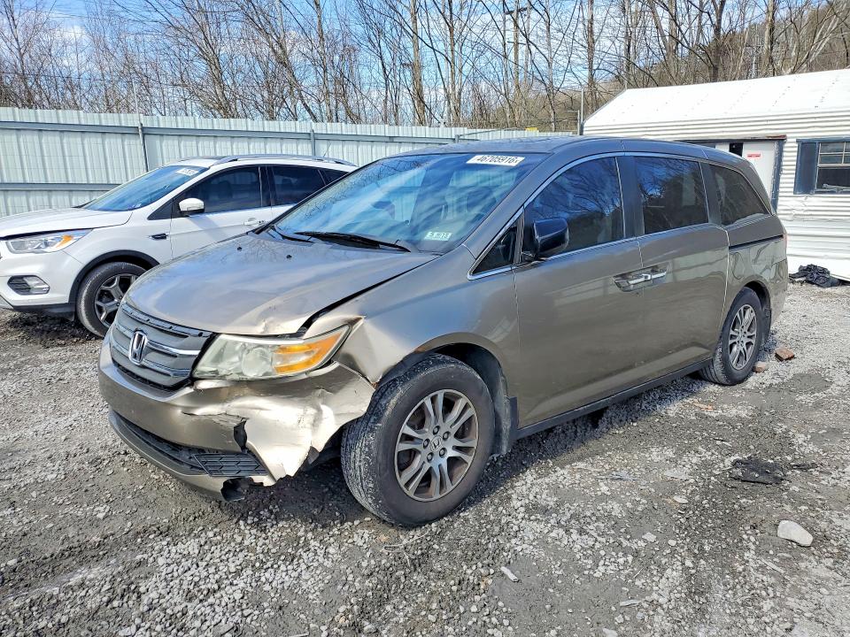 HONDA ODYSSEY 2011 with VIN 5FNRL5H62BB031825 - Photo from auction