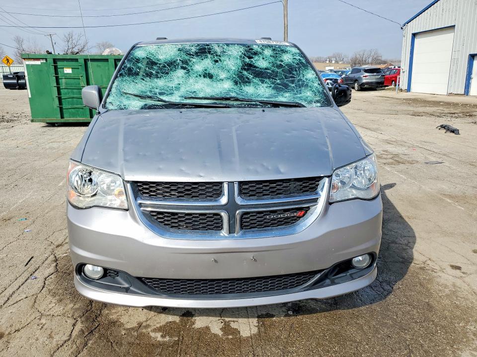 Photo 5 from auction – 2017 DODGE GRAND CARAVAN with VIN 2C4RDGCG0HR562043