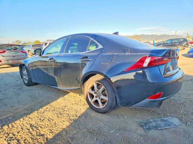Photo 2 from auction – 2014 LEXUS IS with VIN JTHBF1D22E5001460