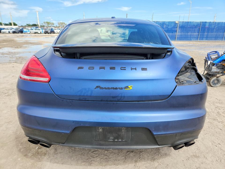 Photo 6 from auction – 2016 PORSCHE PANAMERA with VIN WP0AB2A75GL050522