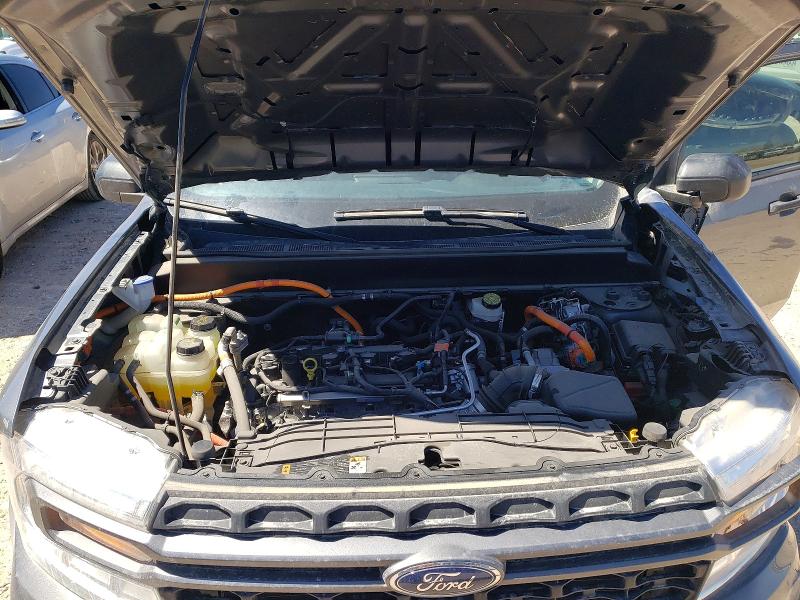 Photo 11 from auction – 2023 FORD MAVERICK with VIN 3FTTW8E36PRA58041