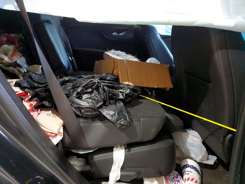 Photo 10 from auction – 2019 CHEVROLET BLAZER with VIN 3GNKBDRS2KS631804