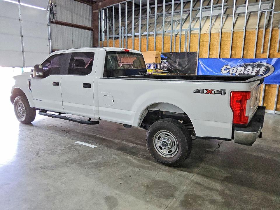 Photo 2 from auction – 2017 FORD F250 with VIN 1FT7W2BTXHED77952