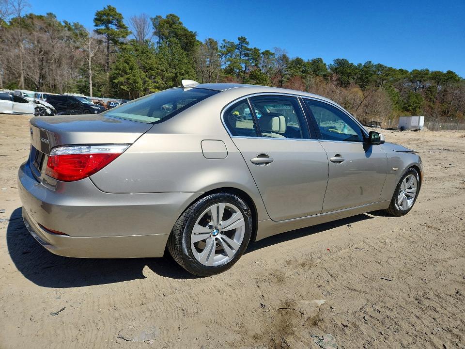 Photo 3 from auction – 2010 BMW 528 with VIN WBANU5C53AC460135