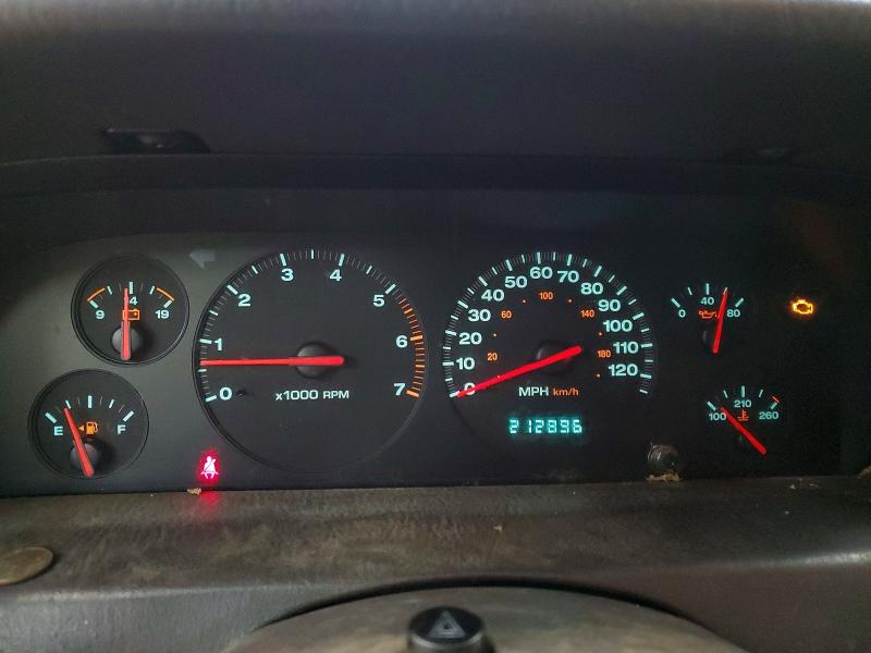 Photo 9 from auction – 2000 JEEP GRAND CHEROKEE with VIN 1J4GW58NXYC389423