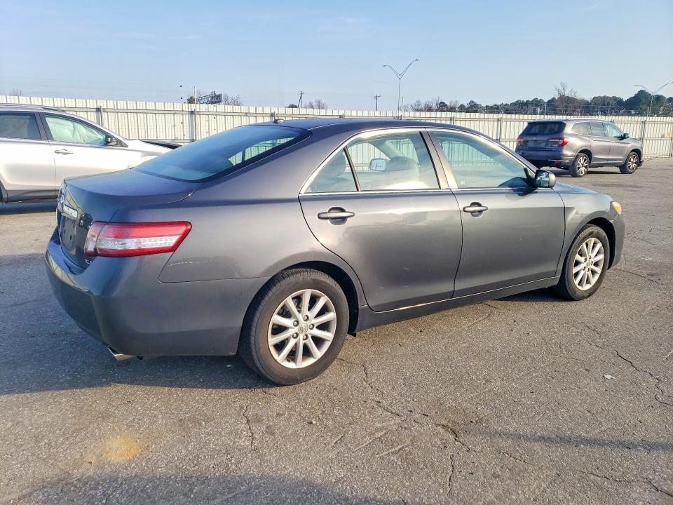 Photo 3 from auction – 2011 TOYOTA CAMRY with VIN 4T1BF3EK3BU205905