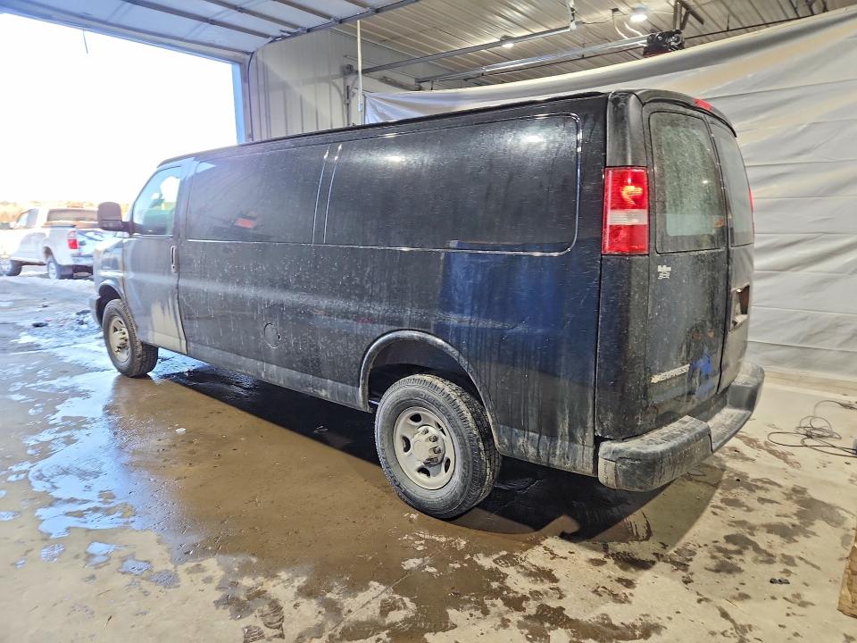 Photo 2 from auction – 2017 CHEV EXPRESS G2500 with VIN 1GCWGBFF5H1137213