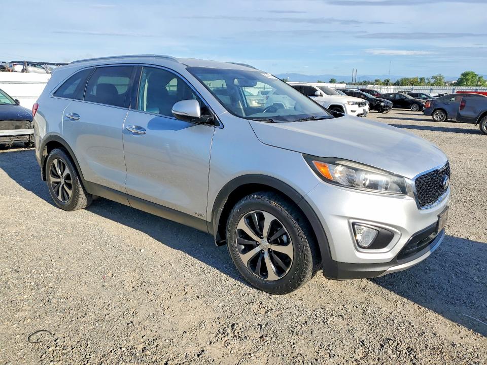 Фото 4 с аукциона – 2016 KIA SORENTO с VIN 5XYPHDA11GG030800